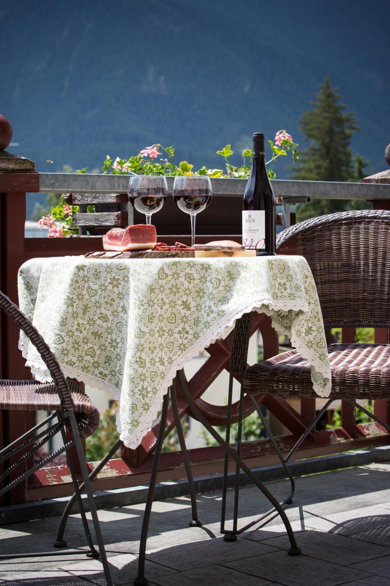 Appartementhaus Sapelza Dobbiaco Extérieur photo