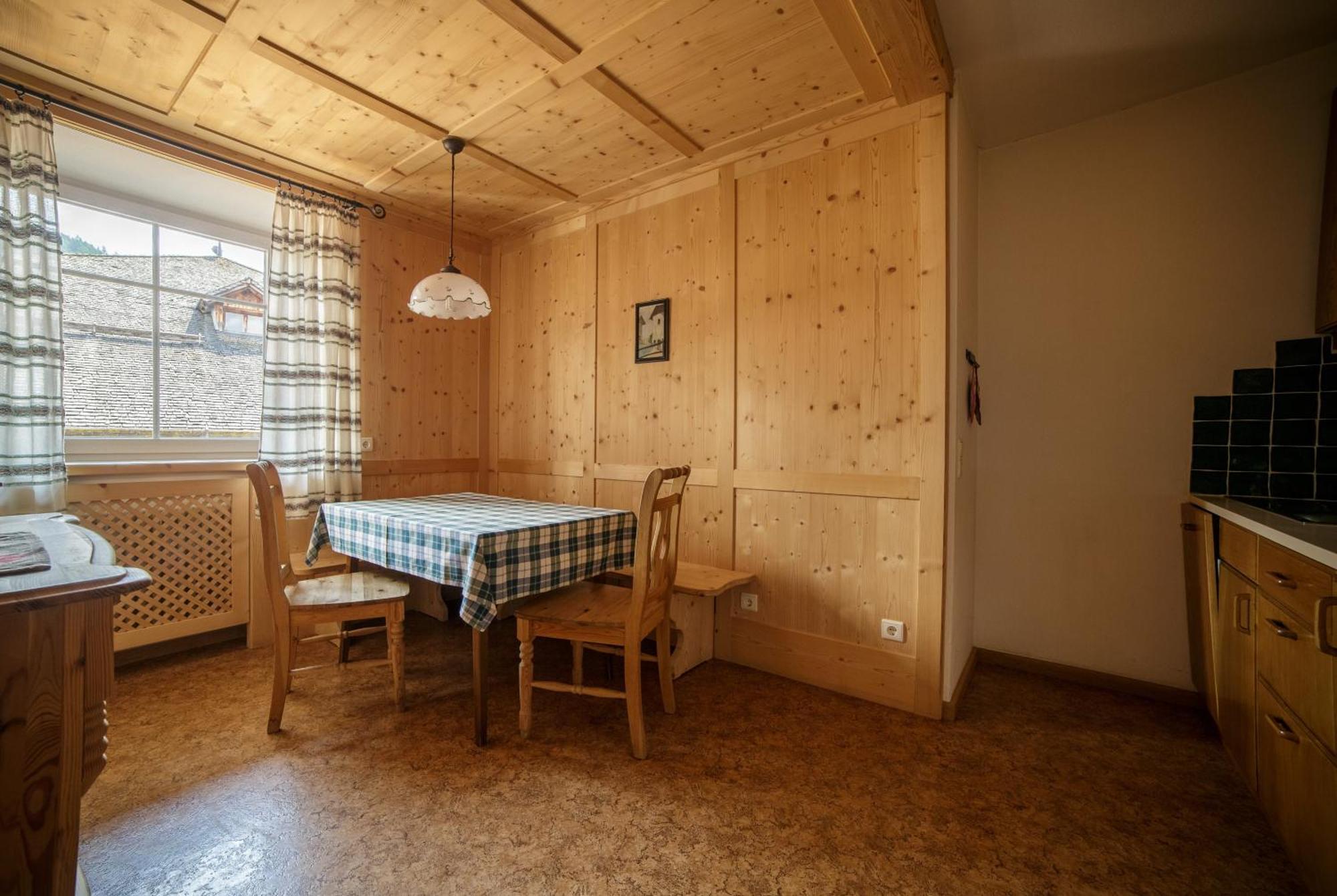 Appartementhaus Sapelza Dobbiaco Extérieur photo